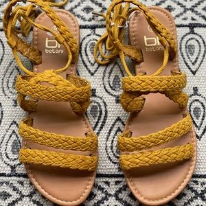 Betani sandals